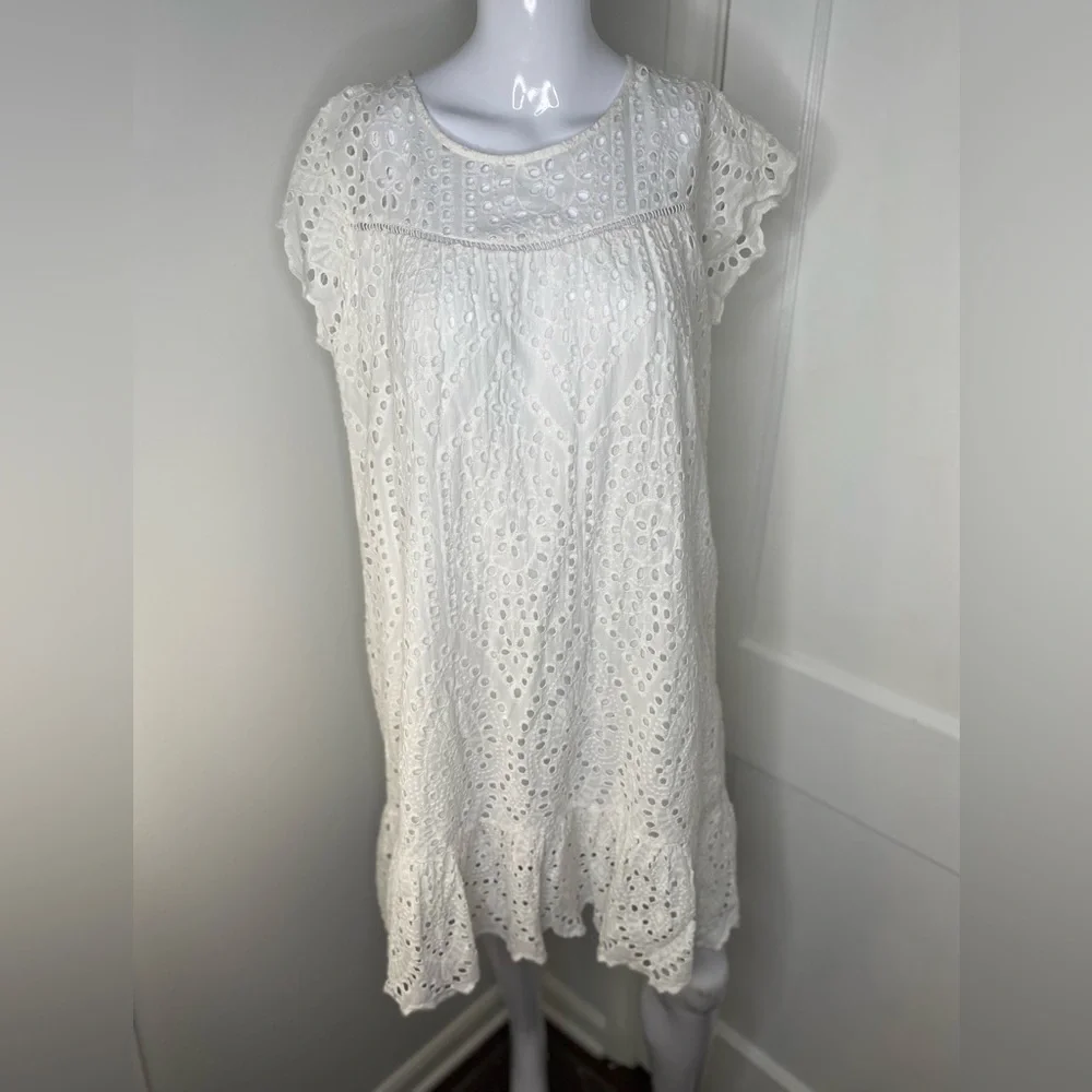 VZ Vanessa Zani NWT White Eyelet Lace Dress. Made in Italy